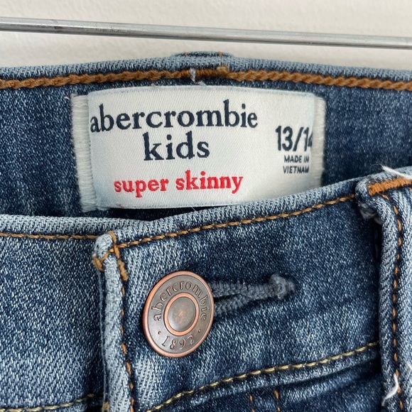 Abercrombie Kids 13-14 Super Skinny Boys Jeans - Picture 7 of 7